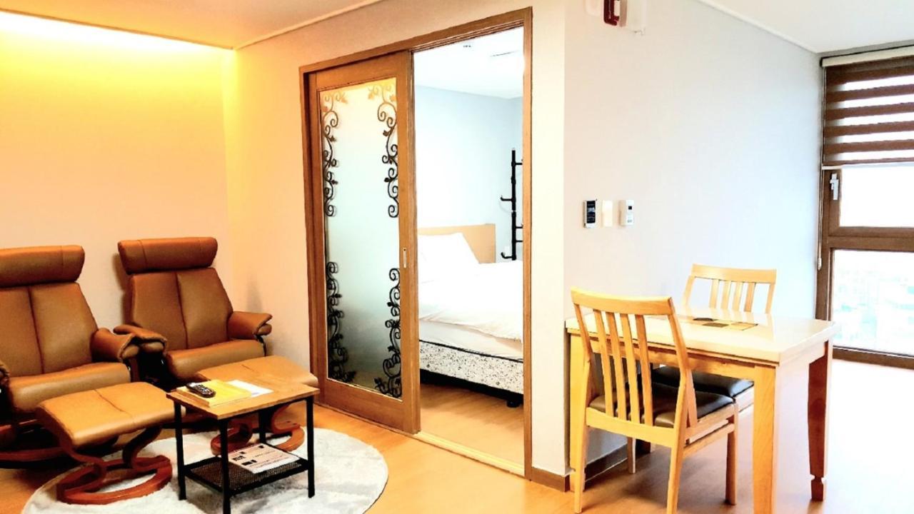Residence Hotel K Okpo Geoje Εξωτερικό φωτογραφία